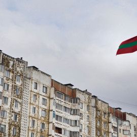 Sztandar Naddniestrza dumnie łopocze